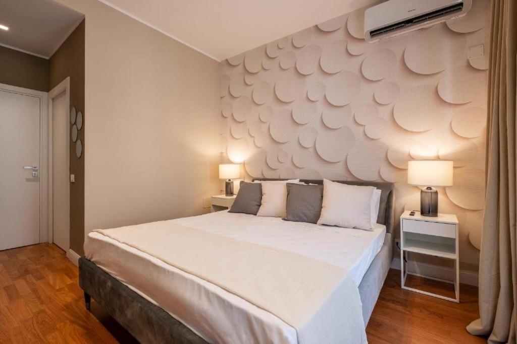 Sweet Life 2 Luxury And Design Apartment Bari Exterior photo